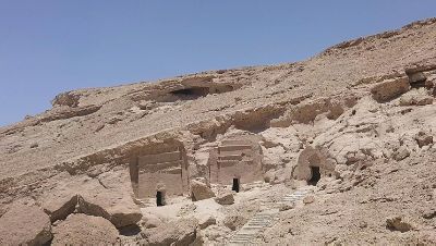 استكشف أرض التاريخ والحضارة والأديان