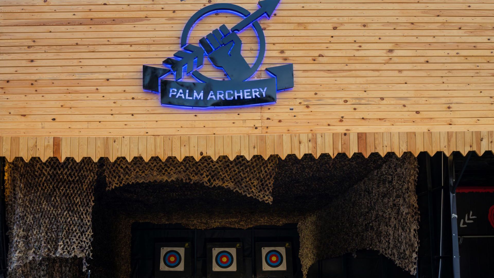 aseeb-avenue-palm-archery