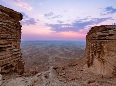 Standing On The Edge Of The World Visit Saudi Official Website