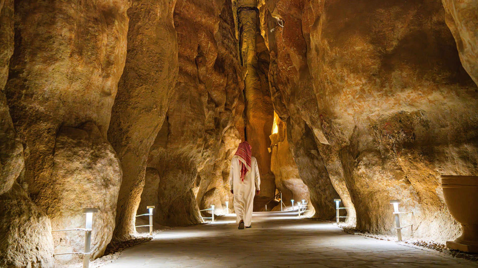 Al Qarah Mountain