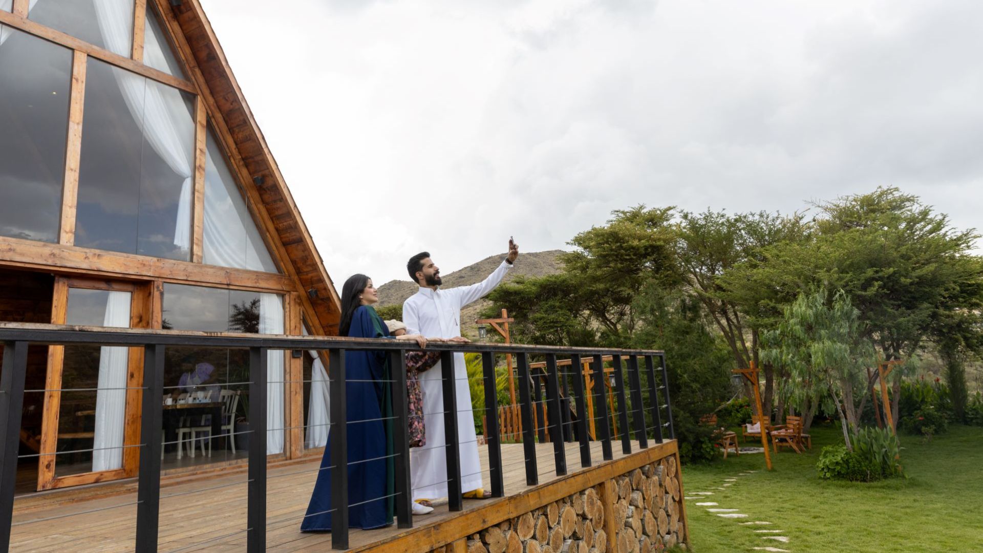 saru-cottage-new-banner